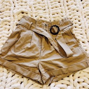 Women’s Vintage Style Ruffled Cargo Shorts
